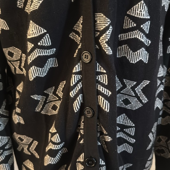 Forever 21 Cardigan - Picture 3 of 4